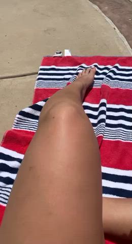 18 Years older College Feet Foot Fetish Legs Oil Outdoor Tanned teenie Porn GIF