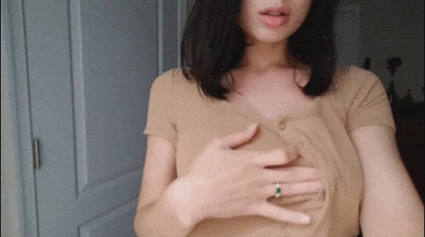 Flashing TikTok tits Porn GIF