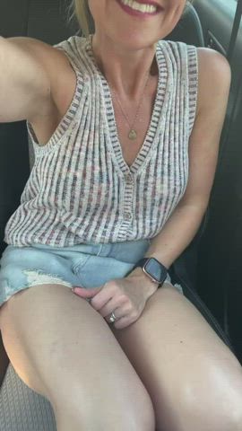 Car MILF Mom twat vagina Lips cunt Spread Upskirt Porn GIF