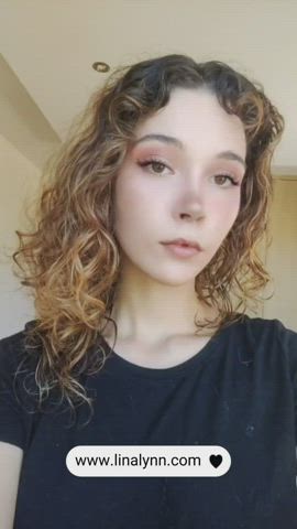 18 Years older 19 Years older Babe Brunette fine Model Selfie teen Webcam Porn GIF