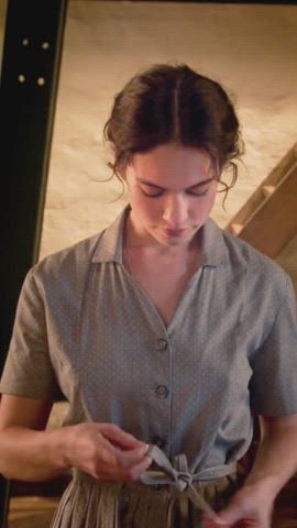 booty Celebrity Lily James tits Porn GIF