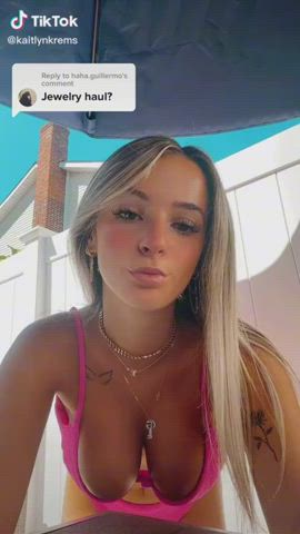 Busty Jewels young Porn GIF