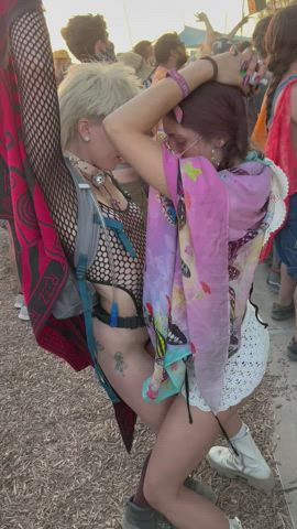Dancing Festival gf Girlfriends chicks Grinding Lesbians OnlyFans Twerking Porn GIF