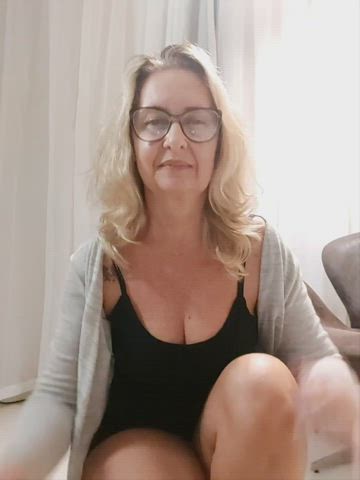mature Exhibitionist Glasses grandma MILF Mom Porn GIF