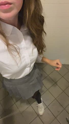 18 Years old skinny Schoolgirl Skirt nylons teenie Upskirt Porn GIF