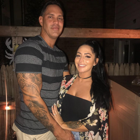 Jersey Shore S Angelina Pivarnick Admits There S Tons Of Resentment In Marriage To Husband Chris Shock
