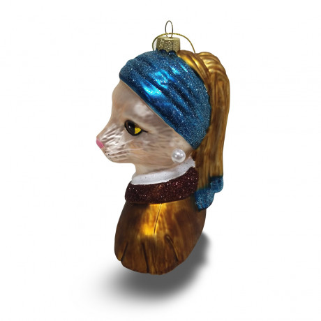 Naked Decor Exclusive White Kitty Cat With A Pearl Earring Naked